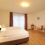 Air Wartburg Hotel Düsseldorf