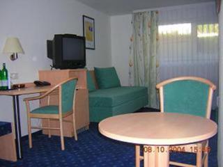 Air Wartburg Hotel Düsseldorf